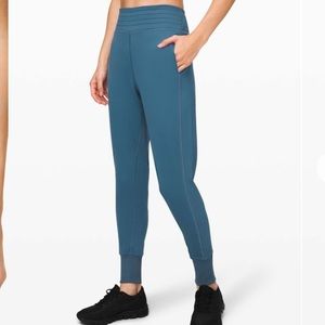 NWT lululemon flurry up HR joggers